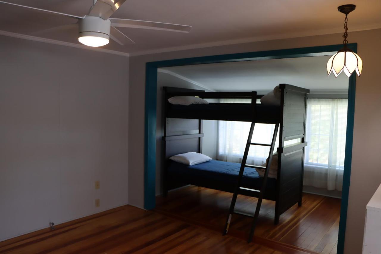 Sea View Motel