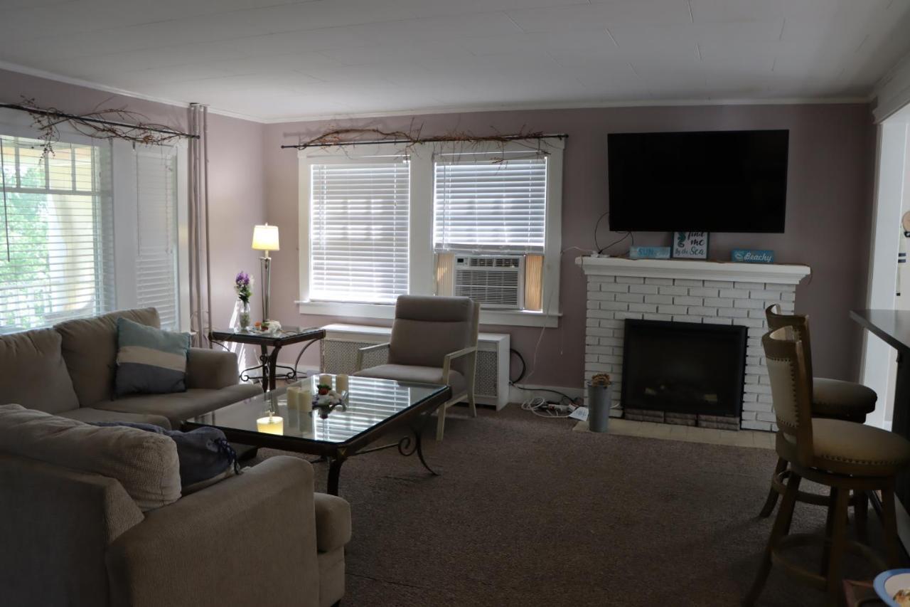 Sea View Motel 3*